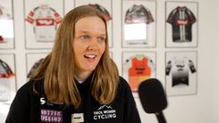 Amalie Cooper (20) will in die World Tour  